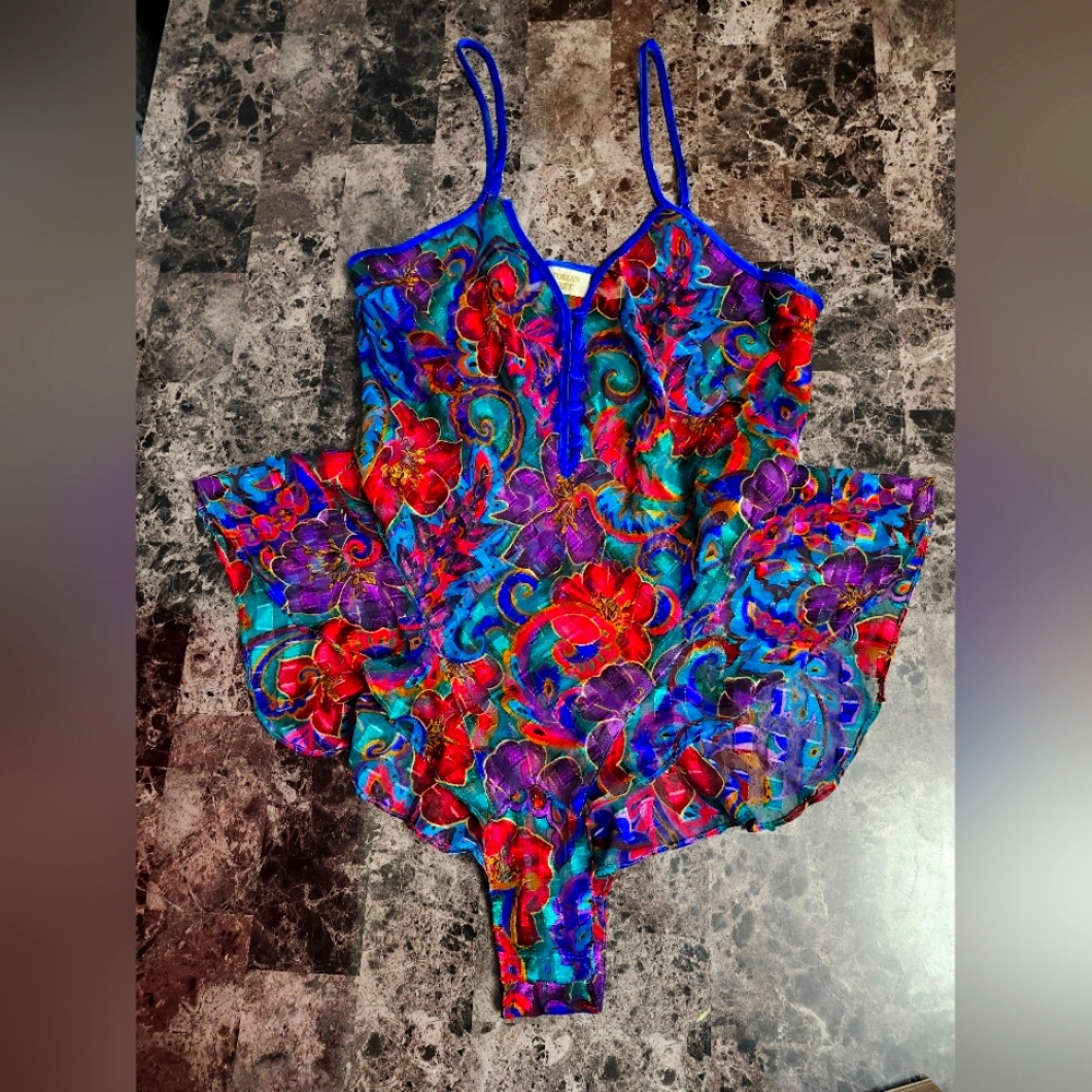 VS vintage teddy, size S, colorful print,